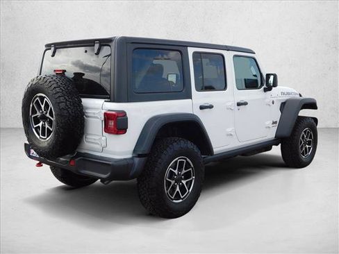Used 2026 Jeep Wrangler Unlimited Rubicon AWD/4WD image 8