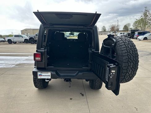 Used 2019 Jeep Wrangler Unlimited Sport S AWD/4WD image 22