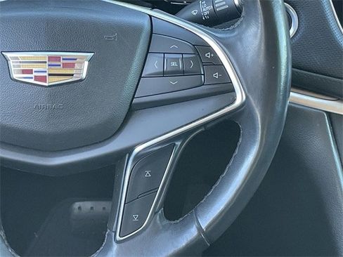 Used 2018 Cadillac XT5 Luxury w/ Driver Awareness Package image 15