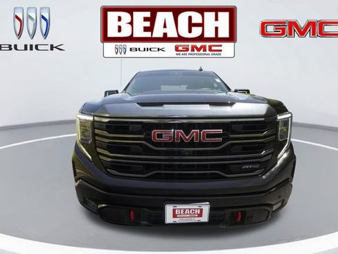 Used 2023 GMC Sierra 1500 AT4 w/ Technology Package AWD/4WD image 8