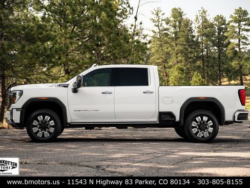 Used 2024 GMC Sierra 2500 Denali w/ Denali Reserve Package AWD/4WD image 6
