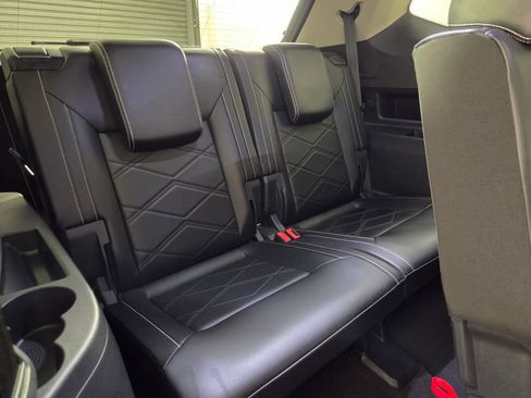 Used 2024 Volkswagen Atlas SE FWD image 30