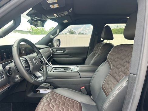 Used 2025 Nissan Armada Platinum w/ Convenience Package AWD/4WD image 44
