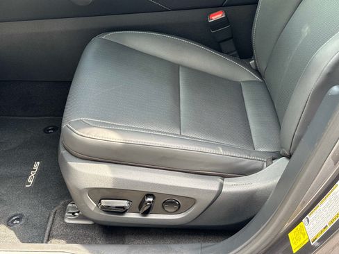 Certified 2025 Lexus RX 350 Premium w/ Accessory Package (Z1) FWD image 21