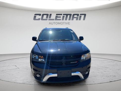 Used 2017 Dodge Journey Crossroad FWD image 2