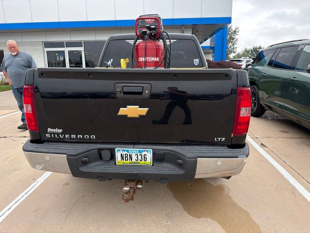 Used 2013 Chevrolet Silverado 1500 LTZ w/ LTZ Plus Package AWD/4WD image 6