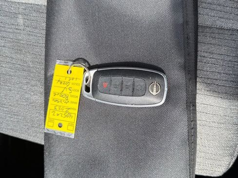 Used 2023 Nissan Rogue SV FWD image 38