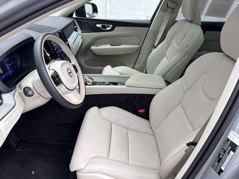 Used 2025 Volvo XC60 B5 Ultra w/ Protection Package Premier AWD/4WD image 5