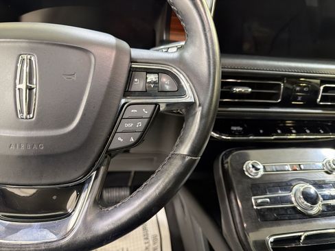 Used 2022 Lincoln Nautilus Reserve image 15