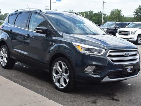 Used 2019 Ford Escape Titanium AWD/4WD image 13