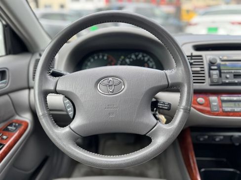 Used 2004 Toyota Camry XLE FWD image 34