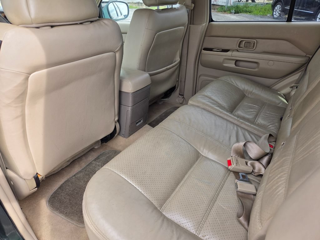 Used 2001 Nissan Pathfinder LE AWD/4WD image 29