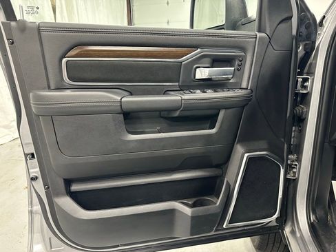 Used 2024 RAM 3500 Laramie image 8