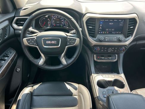 Used 2023 GMC Acadia Denali w/ Denali Ultimate Package AWD/4WD image 26