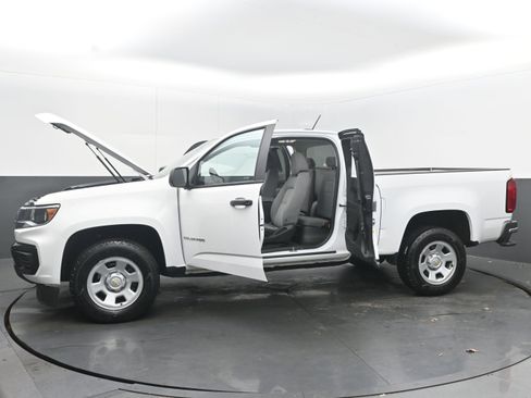 Used 2022 Chevrolet Colorado W/T image 39