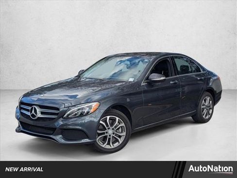 Used 2015 Mercedes-Benz C 300 4MATIC Sedan image 1