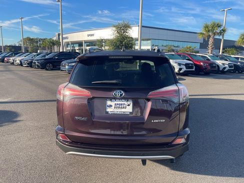 Used 2017 Toyota RAV4 Limited image 5