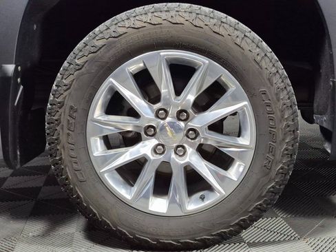 Used 2019 Chevrolet Silverado 1500 LTZ image 23