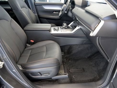 Certified 2024 MAZDA CX-90 Plug-In Hybrid w/ Premium Pkg image 31