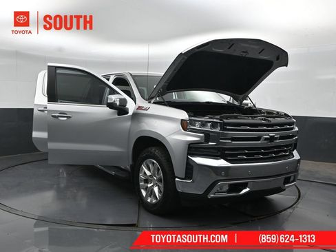 Used 2019 Chevrolet Silverado 1500 LTZ AWD/4WD image 57