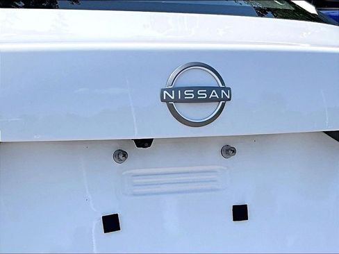 Used 2024 Nissan Sentra SV FWD image 26