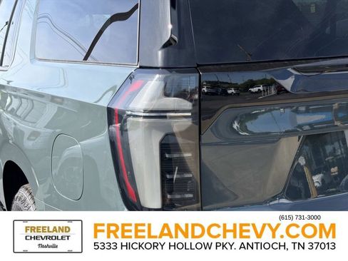 New 2026 Chevrolet Suburban Z71 w/ Z71 Off-Road Package AWD/4WD image 9
