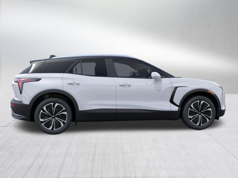 New 2026 Chevrolet Blazer EV LT image 10