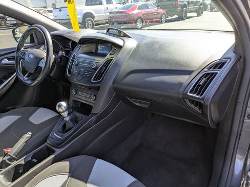 Used 2018 Ford Focus ST image 32