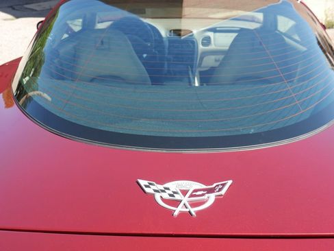 Used 2003 Chevrolet Corvette Coupe w/ Preferred Equipment Group RWD image 14