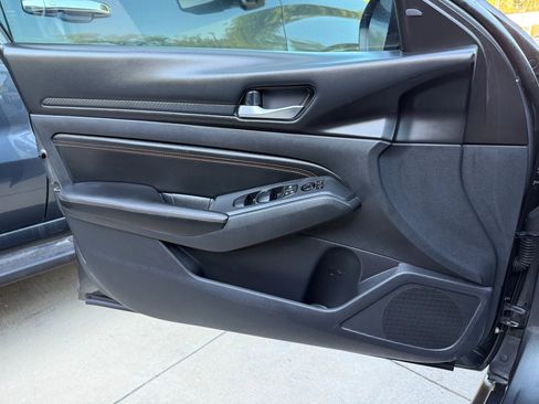 Used 2020 Nissan Altima 2.0 SR image 29