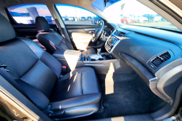 Used 2018 Nissan Altima 2.5 SR FWD image 29