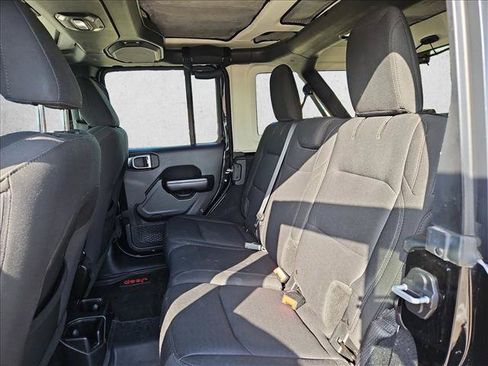 Used 2018 Jeep Wrangler Unlimited Sport S AWD/4WD image 19