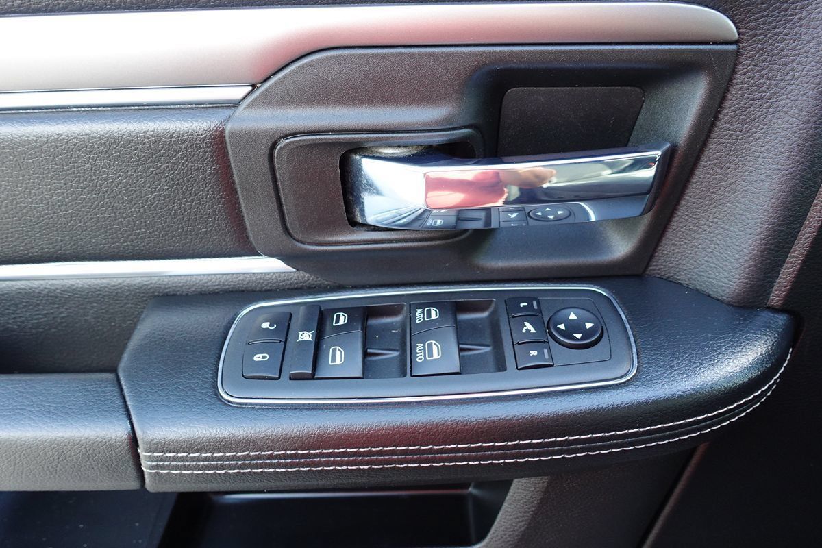 Used 2022 RAM 1500 Warlock w/ Ceramic Grey Warlock Package AWD/4WD image 19