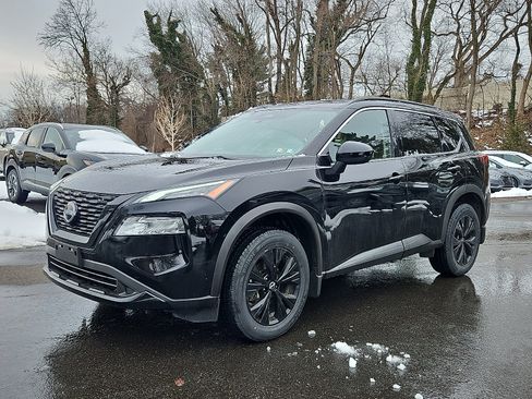 Certified 2023 Nissan Rogue SV w/ SV Premium B Package image 3