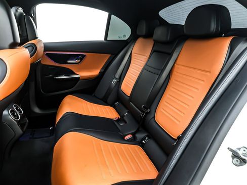 Used 2023 Mercedes-Benz C 300 Sedan image 9