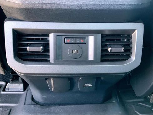 Used 2023 Ford F250 Lariat w/ Sport Appearance Package AWD/4WD image 30