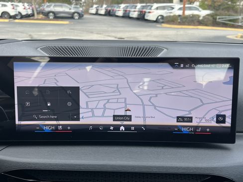 New 2026 BMW 330i 330i w/ M Sport Package image 5