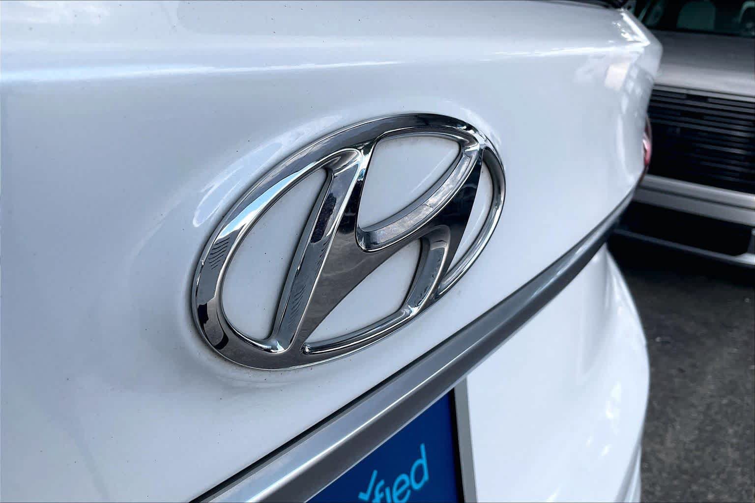 Used 2020 Hyundai Santa Fe SEL w/ Convenience Package FWD image 60