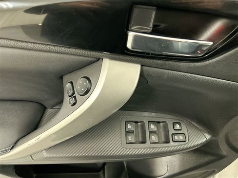 Used 2022 Mitsubishi Eclipse Cross SEL image 11