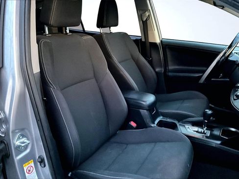 Used 2018 Toyota RAV4 XLE image 29