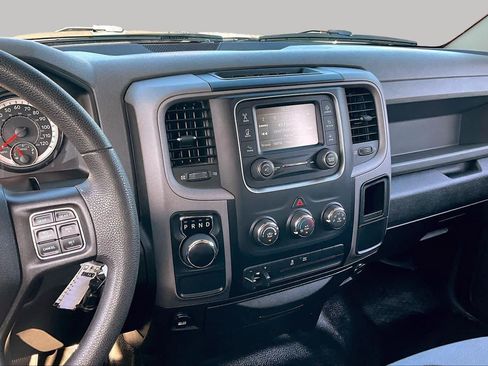 Used 2019 RAM 1500 Tradesman w/ Chrome Appearance Group RWD image 7