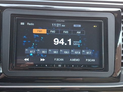 Used 2014 Volkswagen Beetle 2.5 image 17