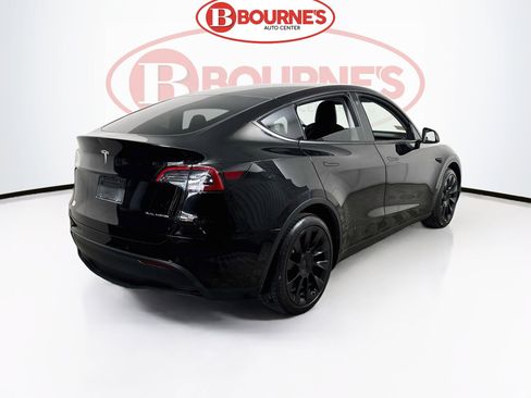 Used 2021 Tesla Model Y Long Range image 10