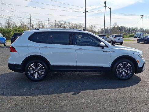 Used 2024 Volkswagen Tiguan Wolfsburg Edition w/ Panoramic Sunroof Package AWD/4WD image 26