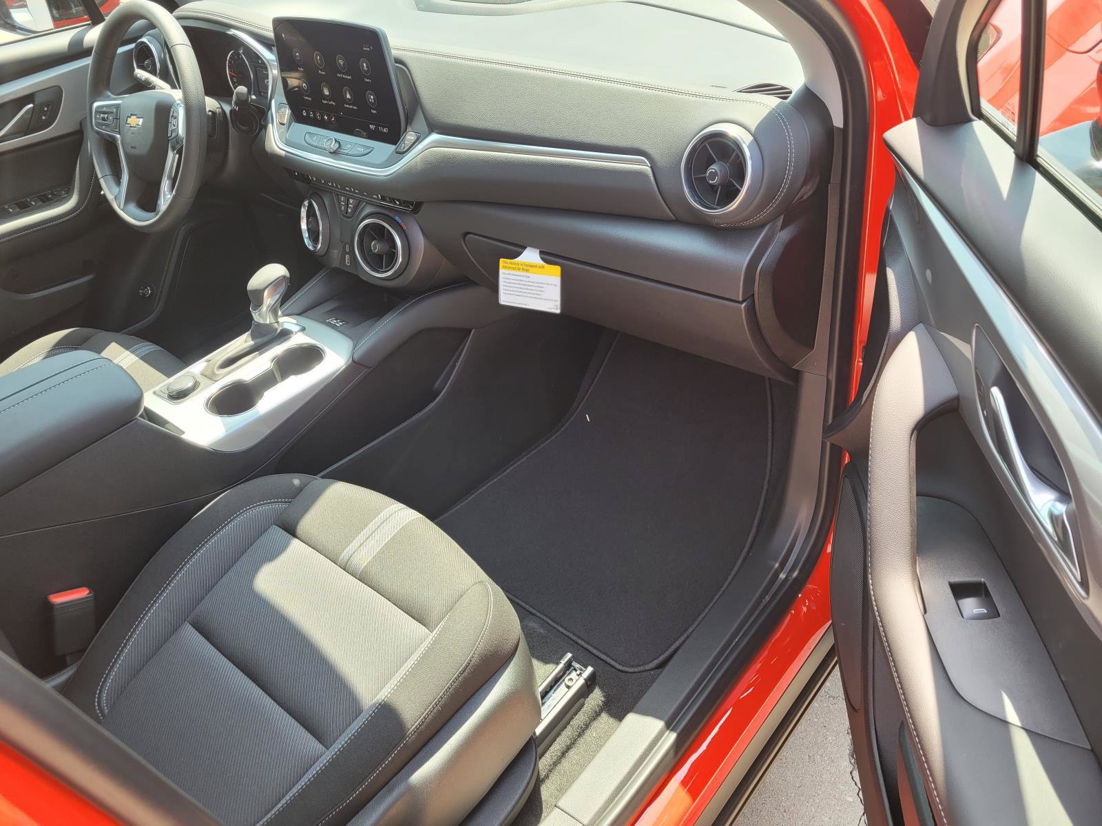 New 2026 Chevrolet Blazer LT w/ Convenience Package FWD image 6