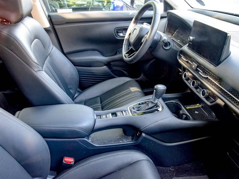 Certified 2024 Honda HR-V EX-L image 19