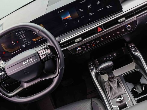 Certified 2026 Kia Sorento S FWD image 19
