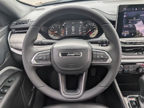 Used 2023 Jeep Compass Latitude w/ Sun and Sound Group image 24