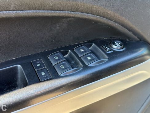 Used 2019 Chevrolet Colorado ZR2 image 12