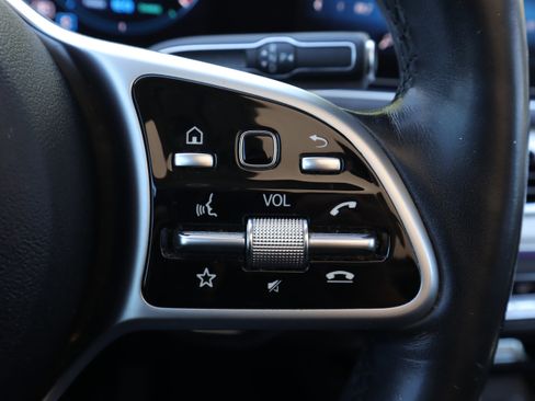 Used 2020 Mercedes-Benz GLS 450 4MATIC image 21